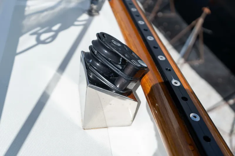 Slide: The Image of Passport Vista 545 Center Cockpit 2018 - 5675787