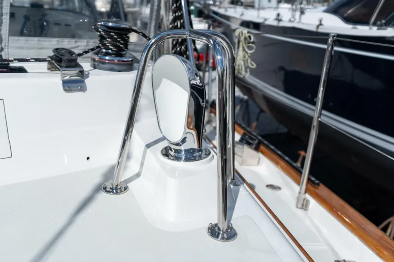 Slide: The Image of Passport Vista 545 Center Cockpit 2018 - 5675786