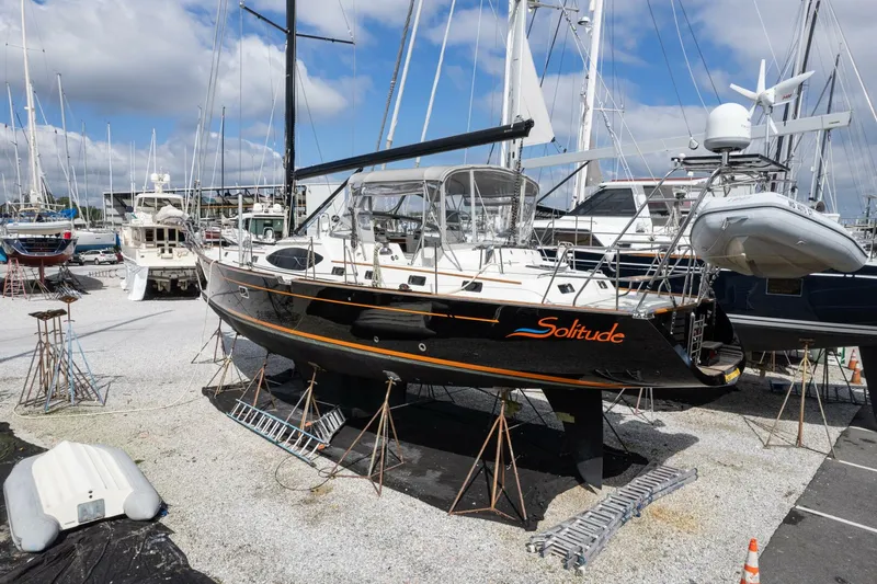 Slide: The Image of Passport Vista 545 Center Cockpit 2018 - 5675839