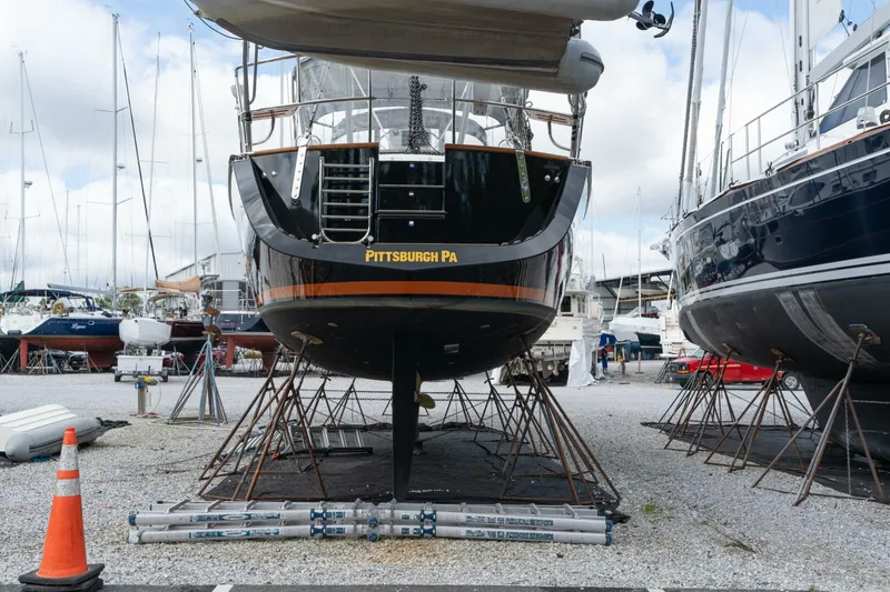 Slide: The Image of Passport Vista 545 Center Cockpit 2018 - 5675831