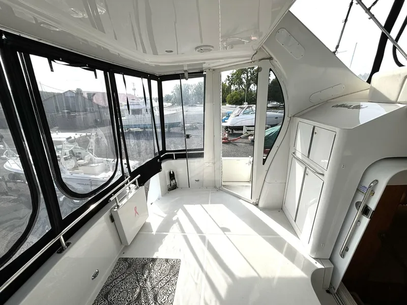 Slide: The Image of Carver 396 Motor Yacht 2003 - 5664148