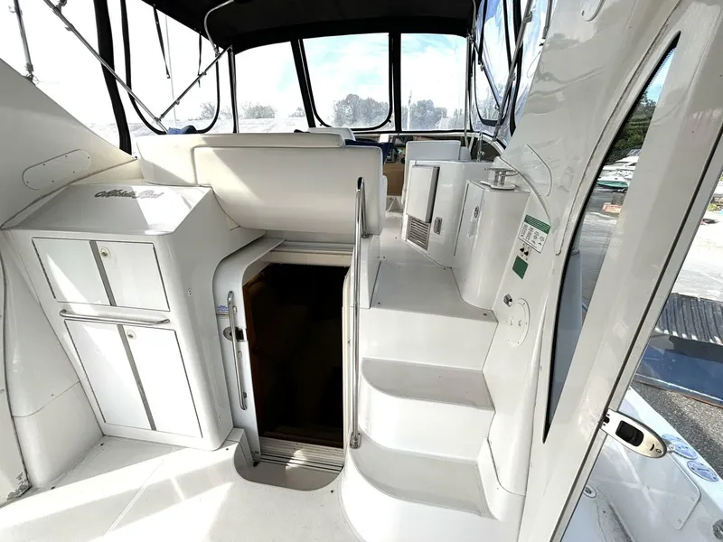 Slide: The Image of Carver 396 Motor Yacht 2003 - 5664139