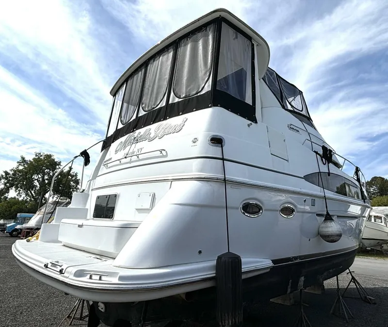 Slide: The Image of Carver 396 Motor Yacht 2003 - 5664123