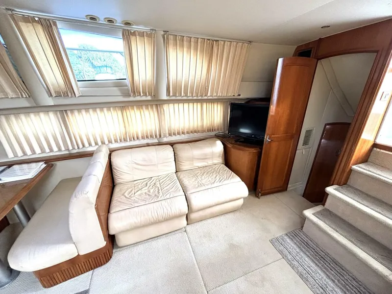 Slide: The Image of Carver 396 Motor Yacht 2003 - 5664171