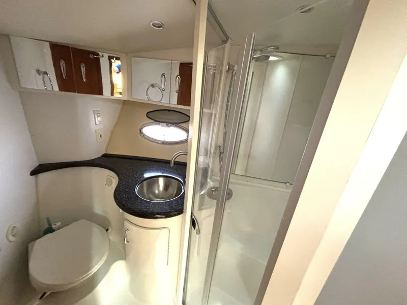 Slide: The Image of Carver 396 Motor Yacht 2003 - 5664164