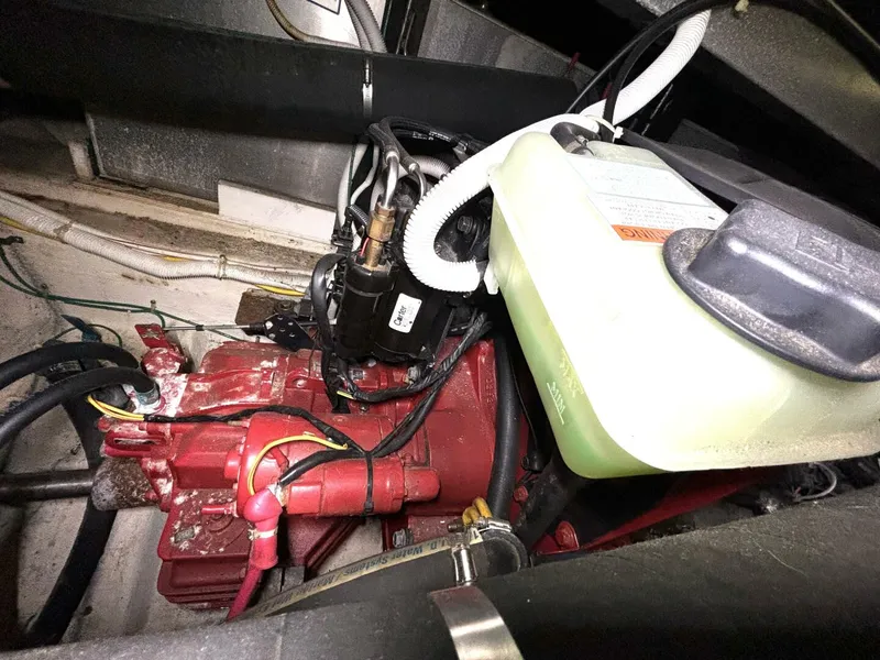 Slide: The Image of Carver 396 Motor Yacht 2003 - 5664128