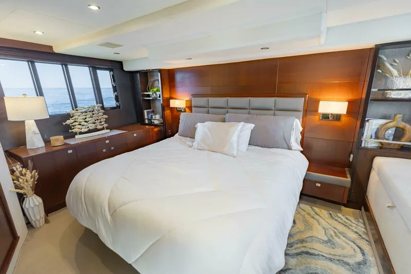 Slide: The Image of 2011 Princess 64 'Harbor Story' - Master Stateroom - 5664619