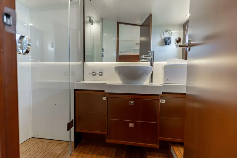 Slide: The Image of 2011 Princess 64 'Harbor Story' - Master Stateroom Head - 5664623