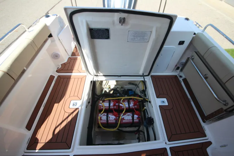 Slide: The Image of Ranger Tug R-25 Luxury Edition 2023 - 5664956