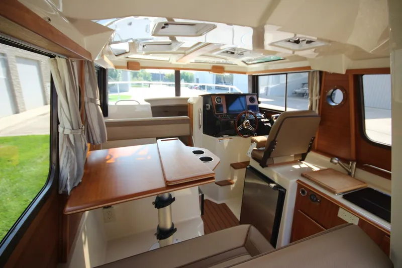 Slide: The Image of Ranger Tug R-25 Luxury Edition 2023 - 5664968