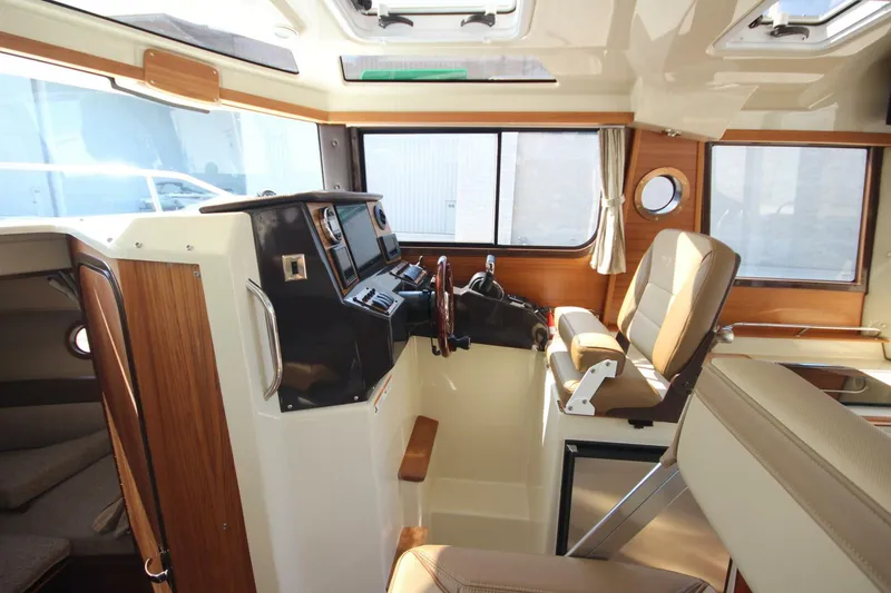 Slide: The Image of Ranger Tug R-25 Luxury Edition 2023 - 5664980