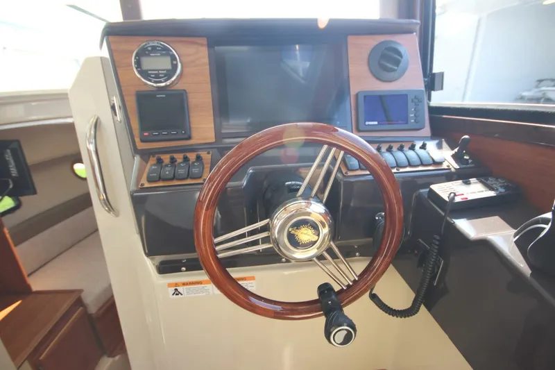 Slide: The Image of Ranger Tug R-25 Luxury Edition 2023 - 5664982