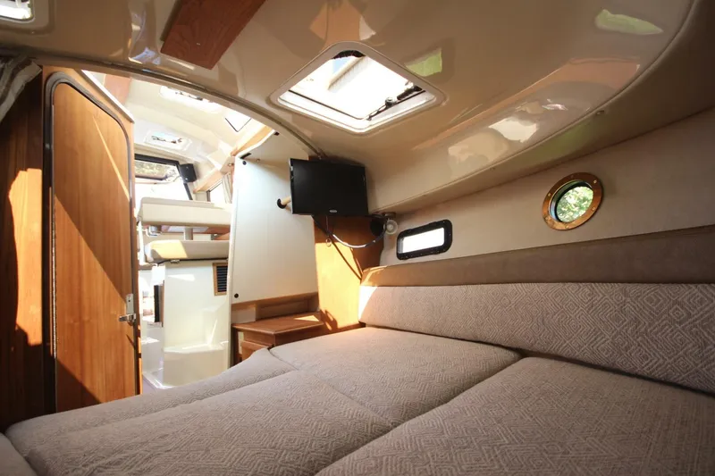 Slide: The Image of Ranger Tug R-25 Luxury Edition 2023 - 5664987