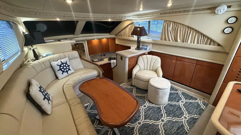 Slide: The Image of Sea Ray 380 Aft Cabin 2000 - 5767972
