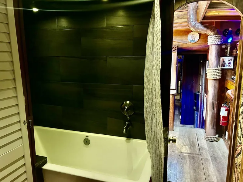 Slide: The Image of Custom 80 Brigantine 1977 - 5665167