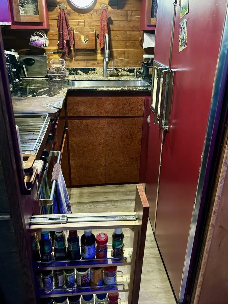 Slide: The Image of Custom 80 Brigantine 1977 - 5665175