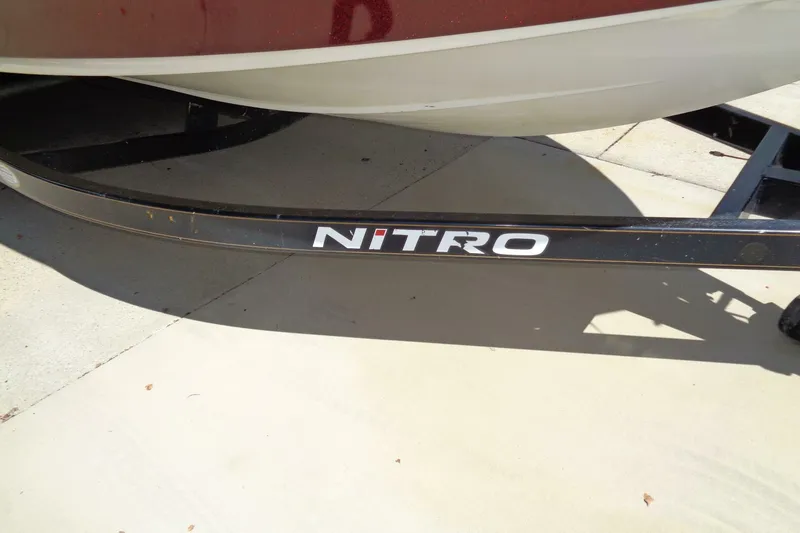 Slide: The Image of Nitro 290 2011 - 5665142