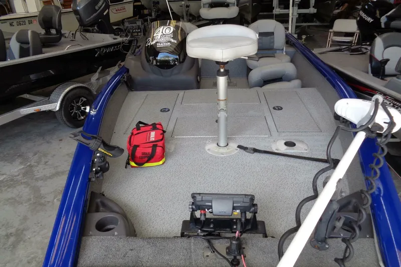 Slide: The Image of White River Bass Tracker PT175 2018 - 5665397