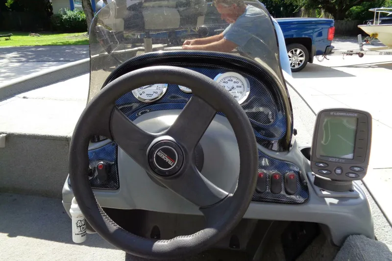 Slide: The Image of White River Bass Tracker PT175 2006 - 5665460