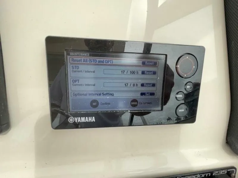 Slide: The Image of Grady-White 235 Freedom 2018 - 5665609