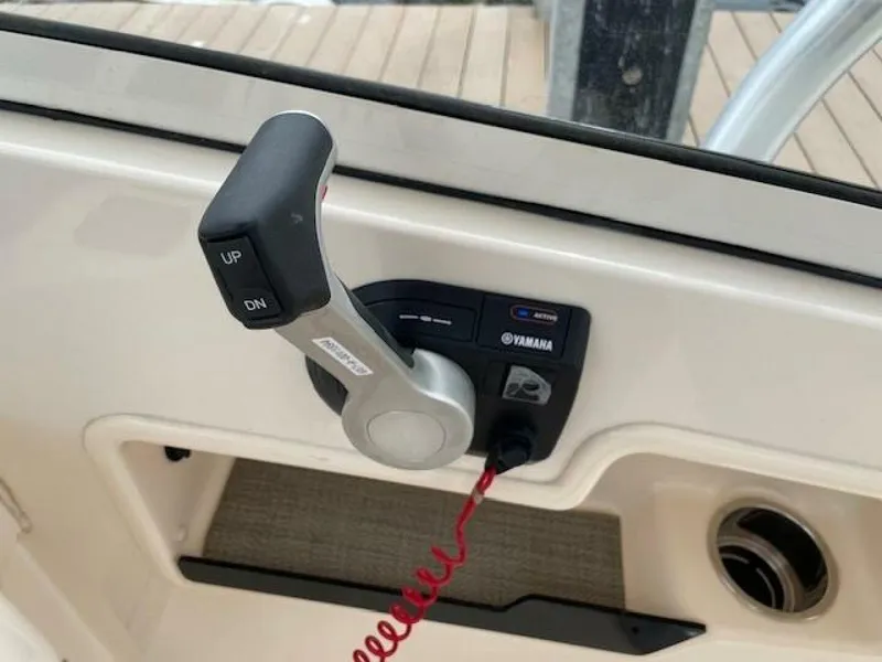 Slide: The Image of Grady-White 235 Freedom 2018 - 5665622