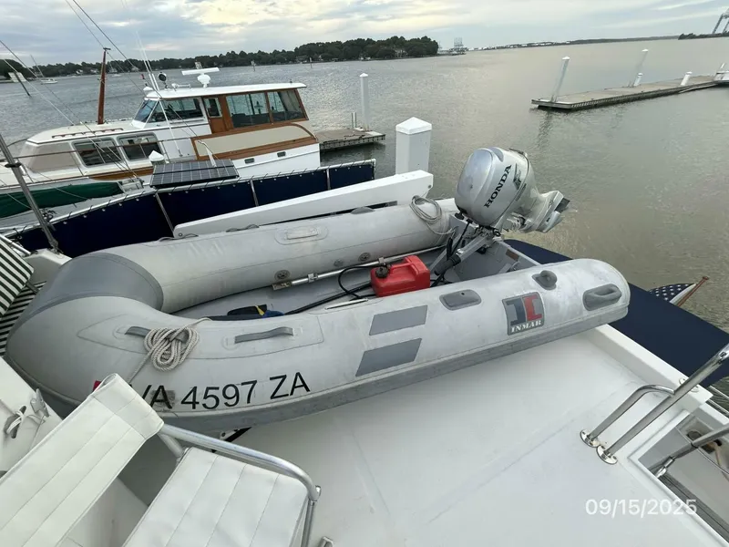 Slide: The Image of 45' Ocean Alexander tender - 5666083