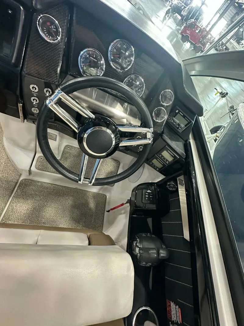 Slide: The Image of Four Winns H290 2015 - 5665960