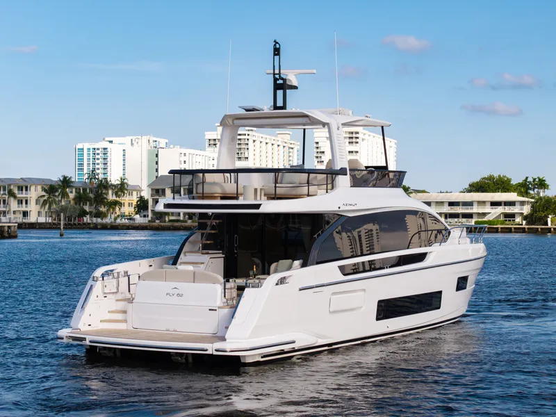 Slide: The Image of Azimut Fly 62 2026 - 5829434