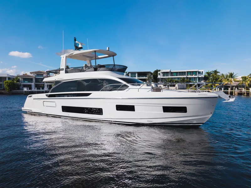 Slide: The Image of Azimut Fly 62 2026 - 5829436