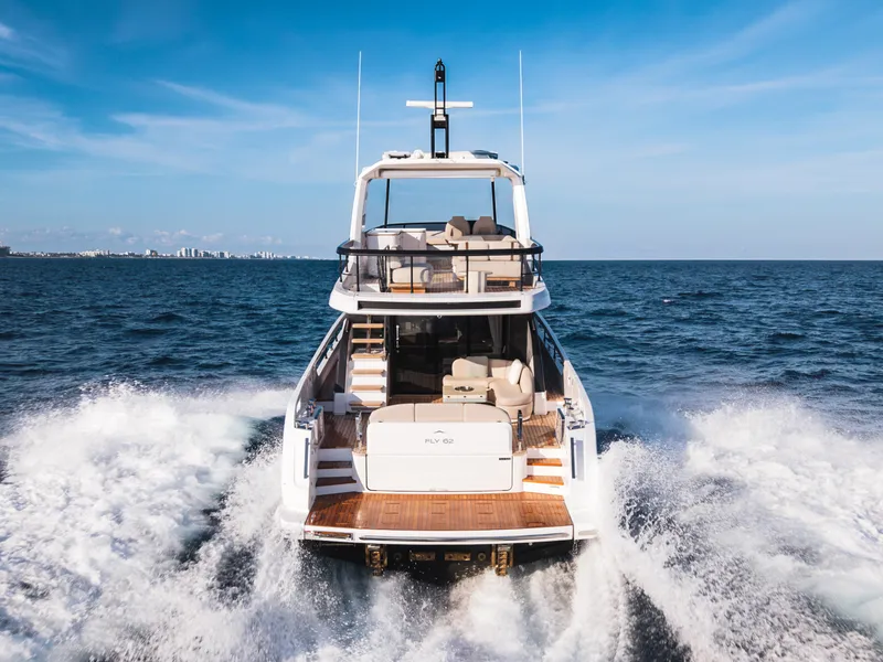 Slide: The Image of Azimut Fly 62 2026 - 5829432
