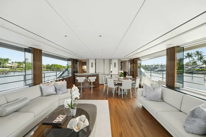 Slide: The Image of Princess Y95 JUST PERFECT - Salon 2025 Princess Y95 JUST PERFECT - 5842031