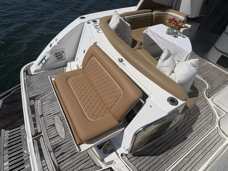 Slide: The Image of Sea Ray 350 Sundancer 2009 - 5666630