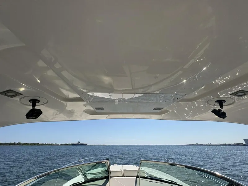 Slide: The Image of Sea Ray 350 Sundancer 2009 - 5666633