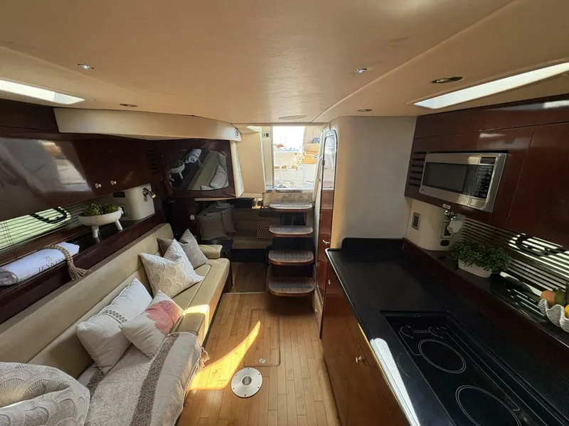Slide: The Image of Sea Ray 350 Sundancer 2009 - 5666642