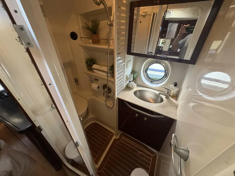 Slide: The Image of Sea Ray 350 Sundancer 2009 - 5666647