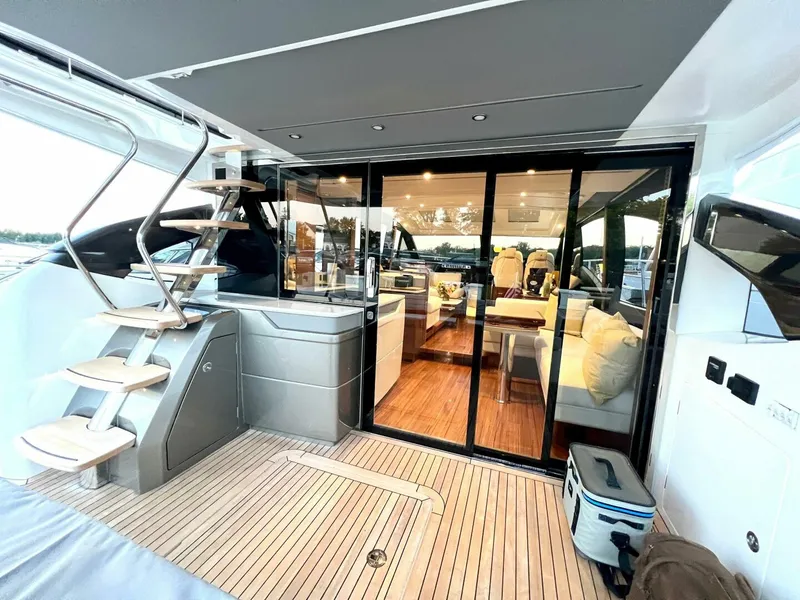 Slide: The Image of Princess S62 2023 - 5666796