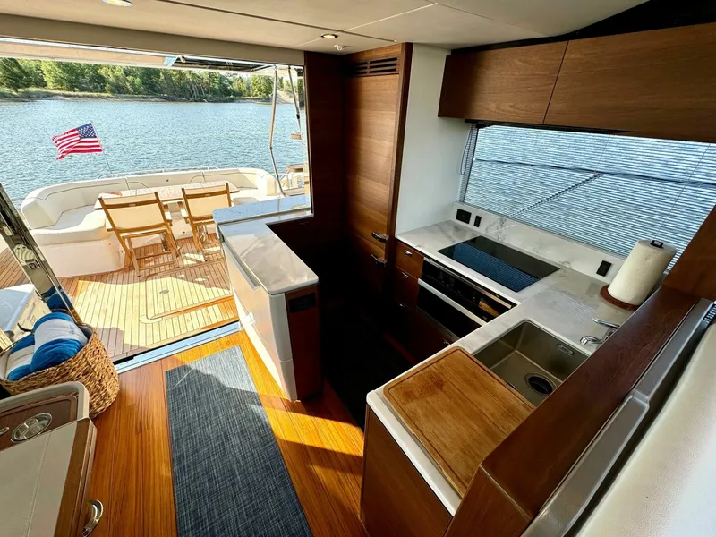 Slide: The Image of Princess S62 2023 - 5666780