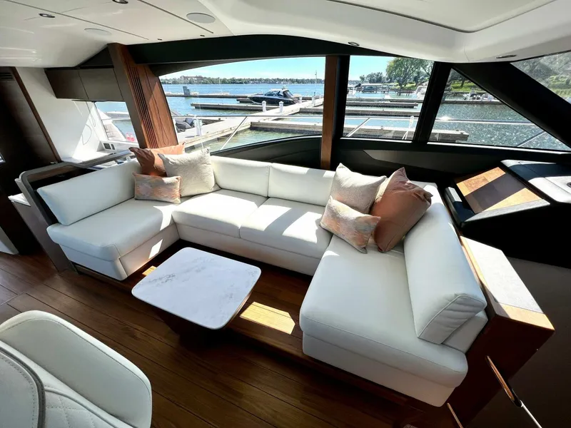 Slide: The Image of Princess S62 2023 - 5666805