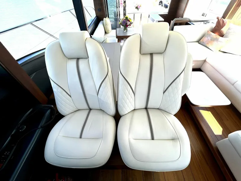 Slide: The Image of Princess S62 2023 - 5666809