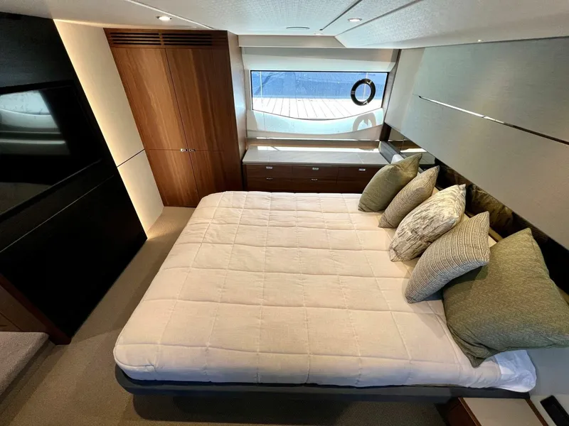 Slide: The Image of Princess S62 2023 - 5666815