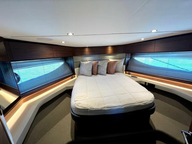 Slide: The Image of Princess S62 2023 - 5666820