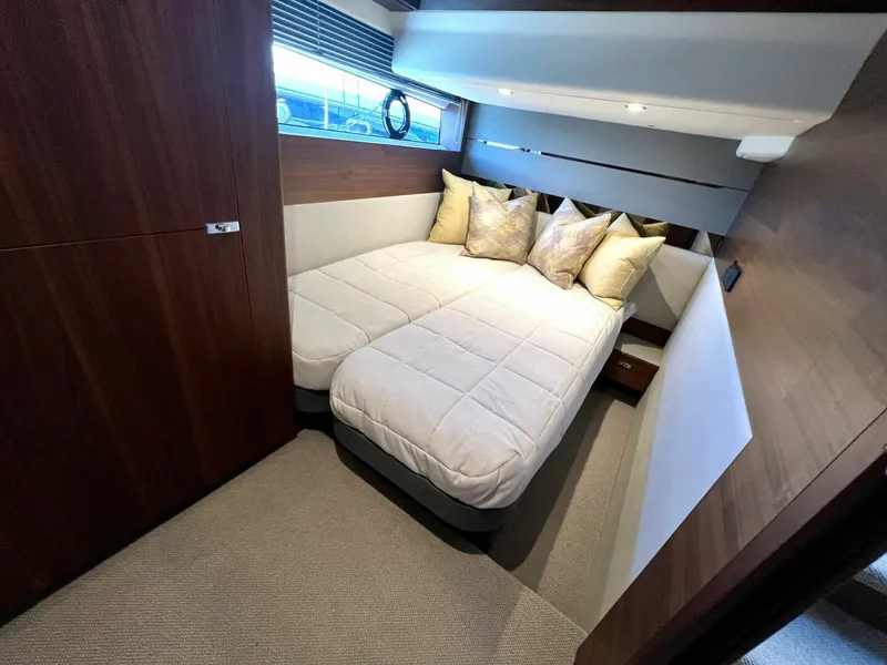 Slide: The Image of Princess S62 2023 - 5666829