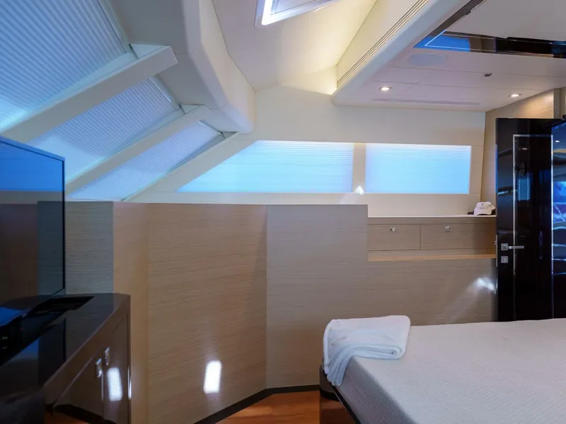 Slide: The Image of Horizon 65 2022 - 5669890