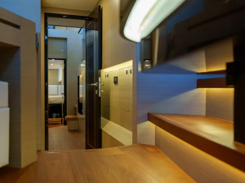 Slide: The Image of Horizon 65 2022 - 5669898