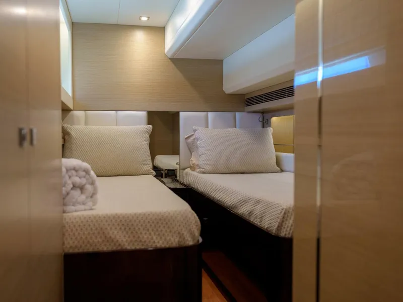 Slide: The Image of Horizon 65 2022 - 5669900