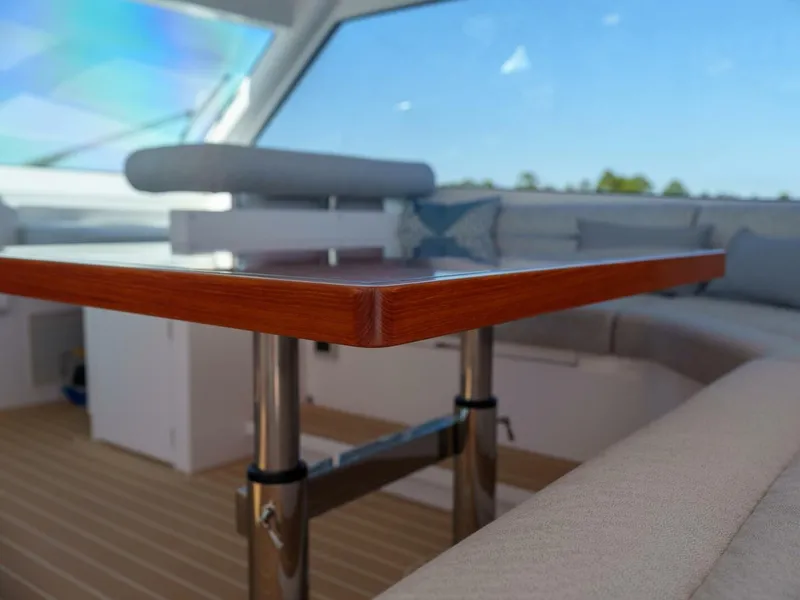 Slide: The Image of Horizon 65 2022 - 5669919