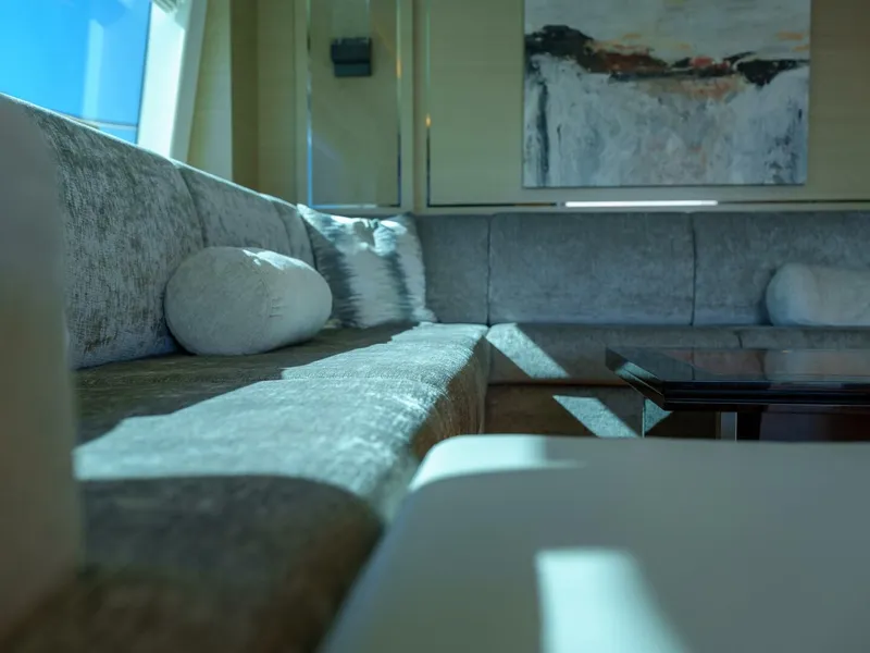 Slide: The Image of Horizon 65 2022 - 5669875