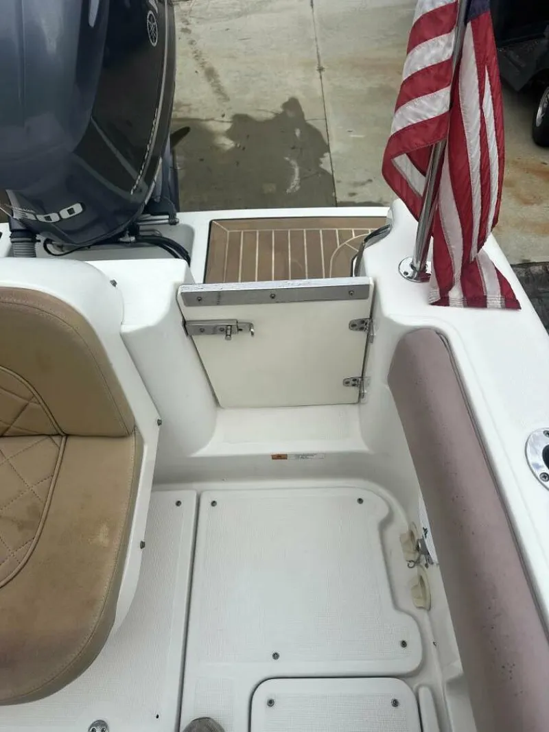 Slide: The Image of Chris-Craft 23 2016 - 5670049