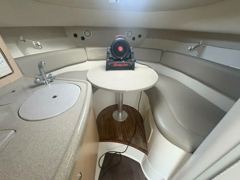 Slide: The Image of Boston Whaler 285 Conquest 2002 - 5670093