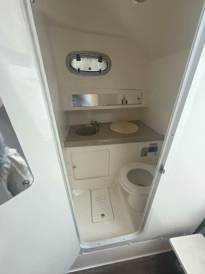 Slide: The Image of Boston Whaler 285 Conquest 2002 - 5670094